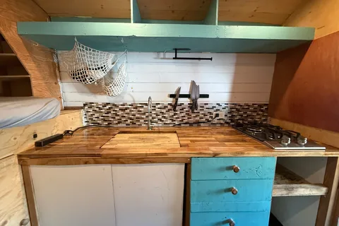 Victor's Ford Transit Campervan