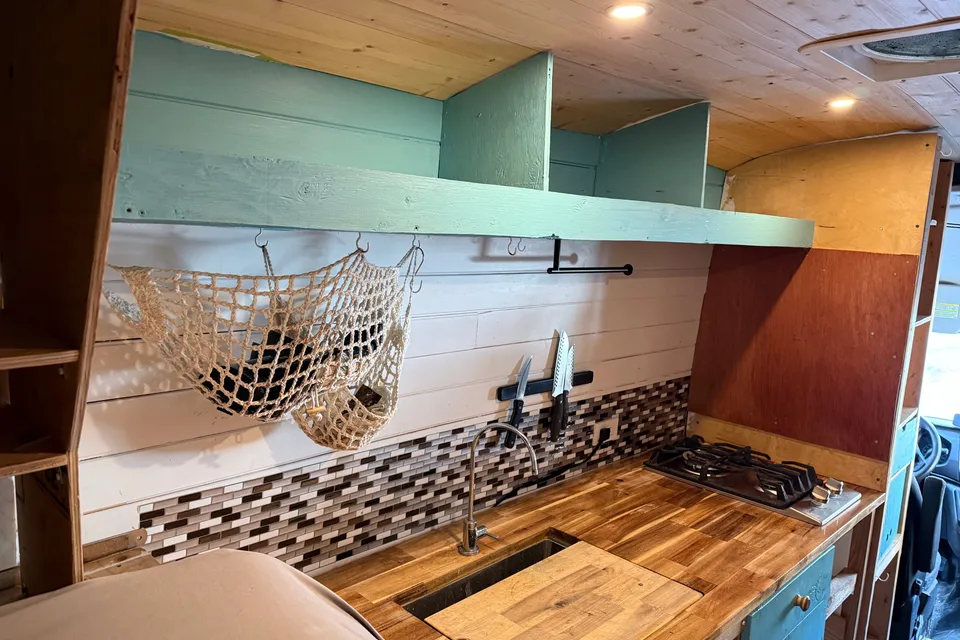 Victor's Ford Transit Campervan