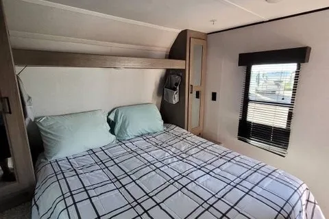 Jas's Blissful Trailer