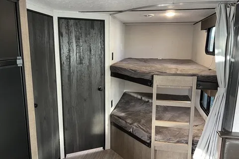 Jas's Blissful Trailer