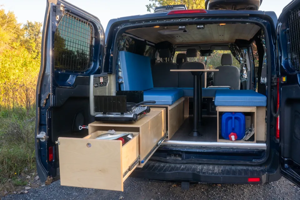 Ford Transit toit bas