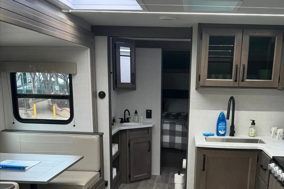2024 Transcend Travel Trailer Ft.2 Bathrooms!