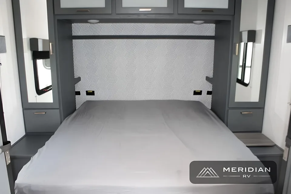 Family Keystone 290BHSWE Travel Trailer