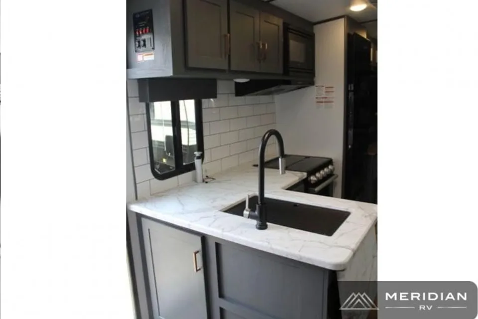 Family Keystone 290BHSWE Travel Trailer