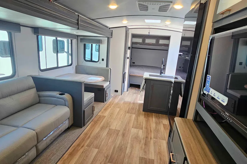Family Keystone 290BHSWE Travel Trailer