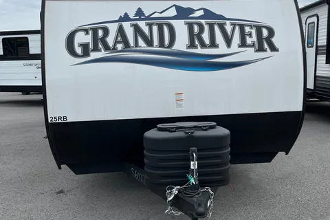 Robert's Grand River 25rb Travel Trailer
