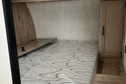 Robert's Grand River 25rb Travel Trailer
