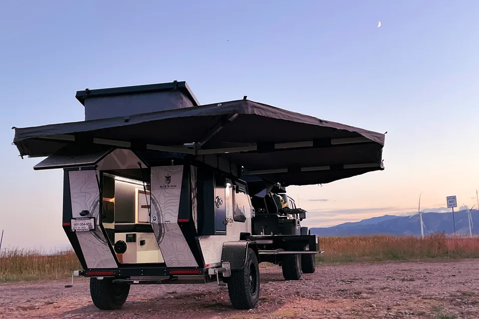2022 Mission Overland Summit – Go-Anywhere Off-Grid Camper