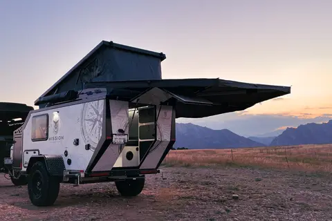 2022 Mission Overland Summit – Go-Anywhere Off-Grid Camper