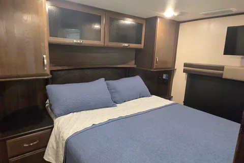 2018 Jayco Seismic 4113 • Luxury Toy Hauler • Delivery Only • 1.5 Bath
