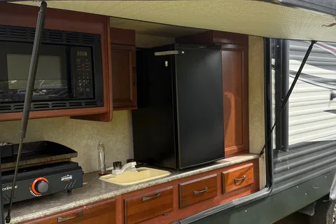 Shane's Palomino Puma Fifth Wheel