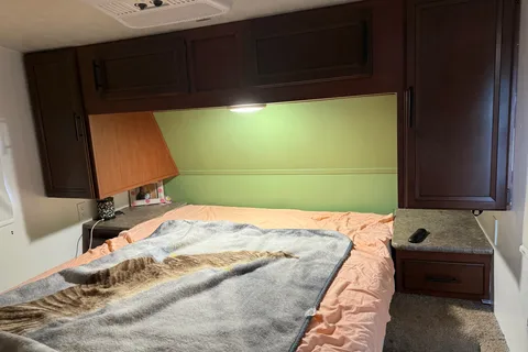 Shane's Palomino Puma Fifth Wheel