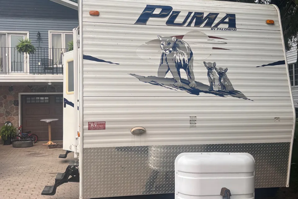 Prestyn's Palomino Puma 31BHSS Travel Trailer