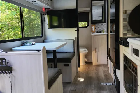 Lou - Forest River R-Pod Roulotte