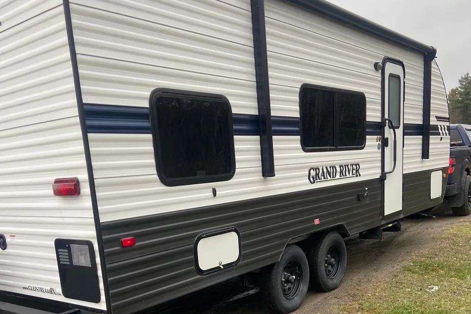 C & A GrandRiver 25BH Travel Trailer