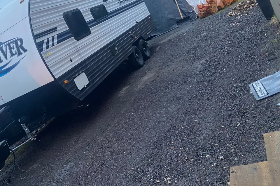 C & A GrandRiver 25BH Travel Trailer