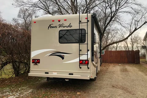 John's Thor Motor Coach Four Winds 22E