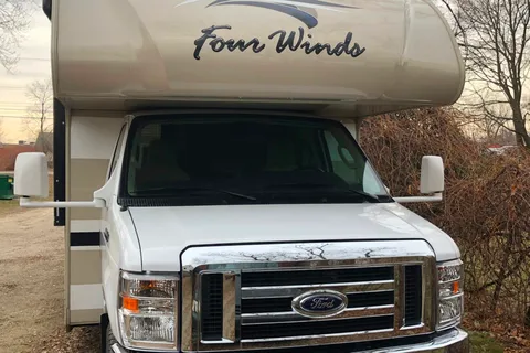 John's Thor Motor Coach Four Winds 22E