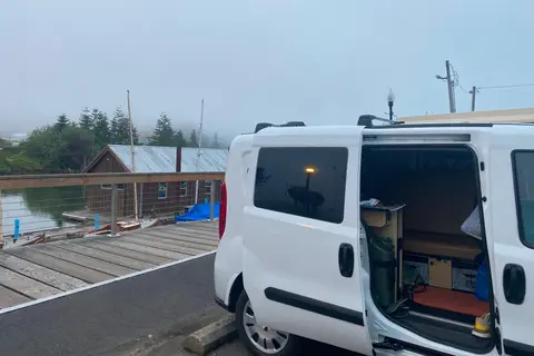 Santa Cruz Camper Van! Fully Stocked & Cozy Adventures w/ "Sampaio!" 