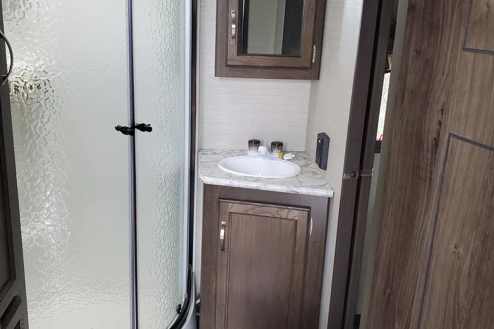 Chris's Keystone Bullet Premier 31BKPR Travel Trailer