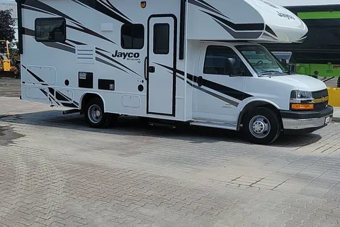 Sylvain Lee Ling Jayco Redhawk se Classe C