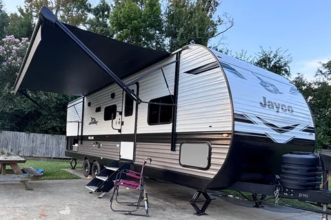 Jennifer's Jayco 261 BHS Travel Trailer