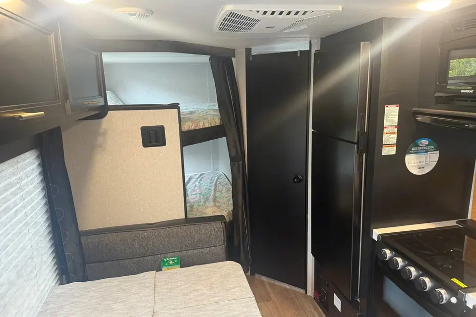 Joe's Forest River Cherokee Grey Wolf Travel Trailer