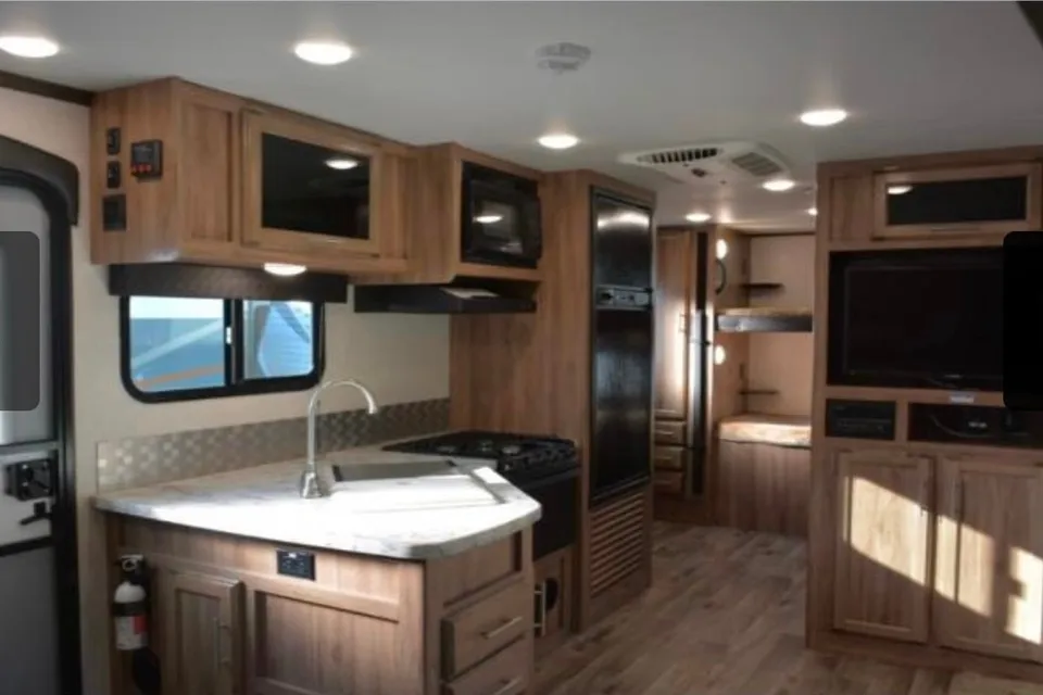 Matt's Jayco Jay feather 23bhm Travel Trailer