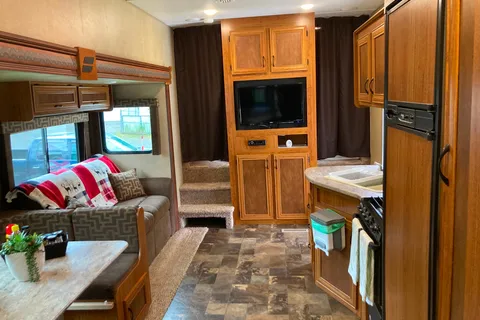 Lidia’s StarCraft fifth wheel