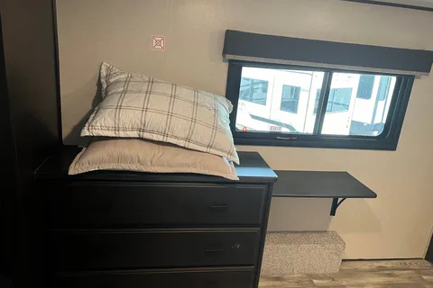 Zach Open RangeRV 371mbh Fifth Wheel