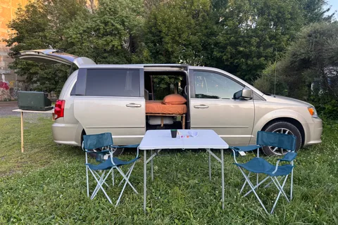 El Gustavo Dodge Campervan