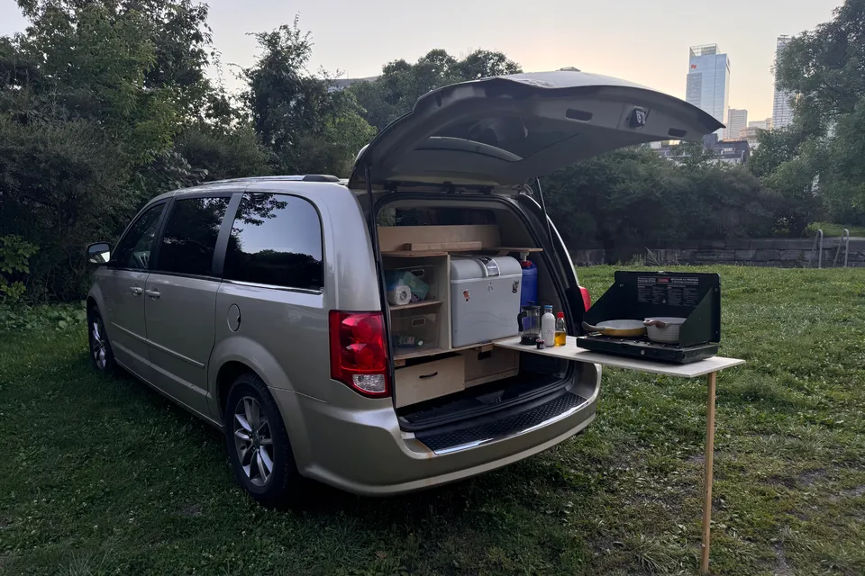El Gustavo Dodge Campervan