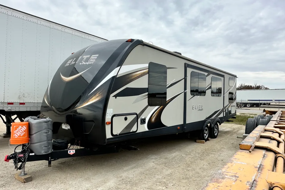 Ansar's Keystone Elite Passport Travel Trailer