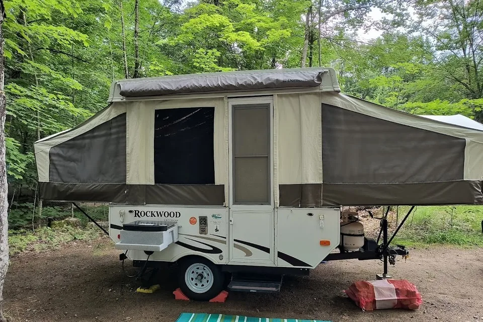 Freedom on Wheels - Cozy Rockwood Pop-Up Camper