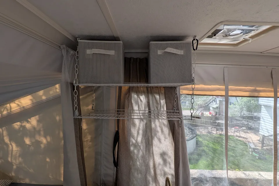 Le Folding Shelter
