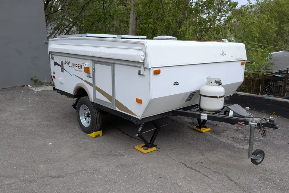 Le Folding Shelter