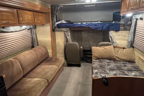 Rich's Coachmen 2009 Class C