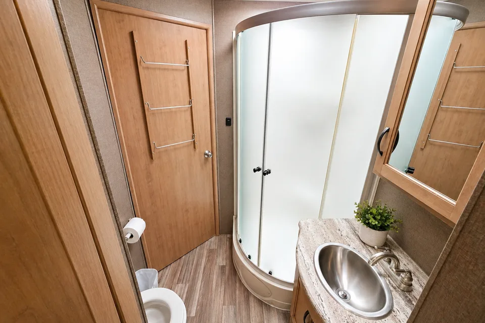 Meet "Betty" - 2018 Thor Ace Motorcoach