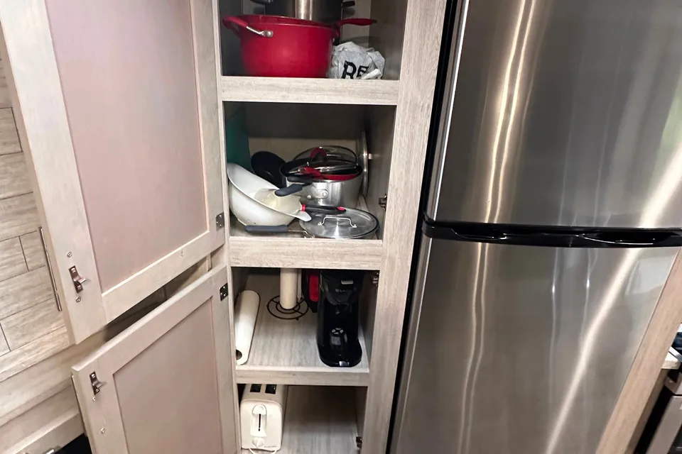 Portzen’s Luxury Travel Trailer for 9