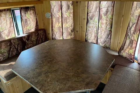 Forest River Grey Wolf RV/Fish House Trailer & Amenities
