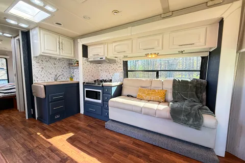 Bobs Coachmen Concord Class C