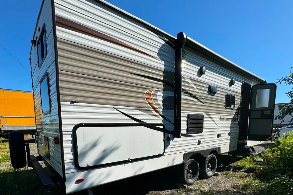 Nanda’s cozy Rv trailer