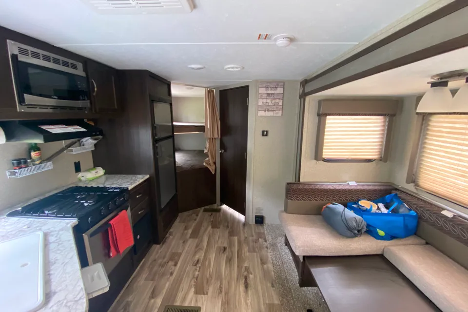Darryn's Keystone 2018 Springdale 240BHWE Travel Trailer
