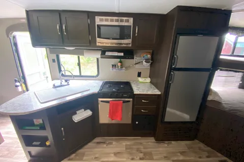 Darryn's Keystone 2018 Springdale 240BHWE Travel Trailer