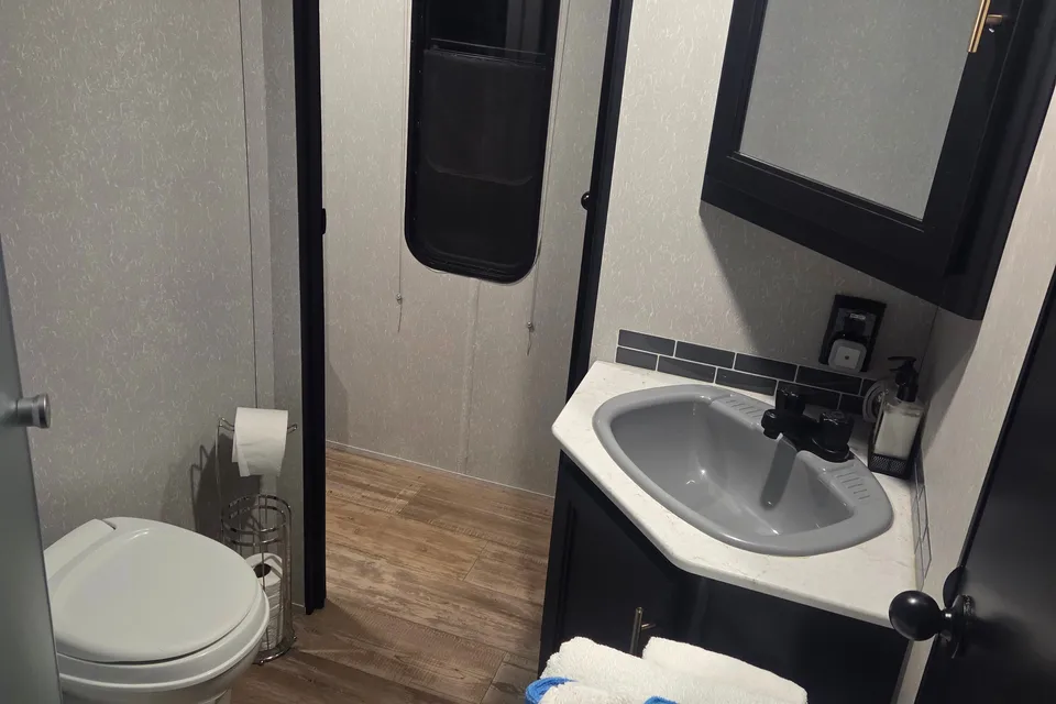 GINGERS RV RENTAL