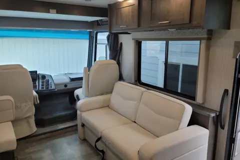 Family Friendly Coachmen Pursuit Class A