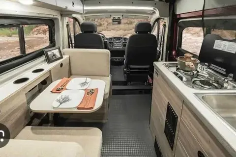 Aloha Steve's Winnebago Solis Class B
