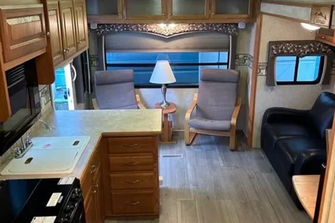Walters Dutchmen Colorado Fifth Wheel