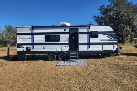 Clean 2025 Bunkhouse RV – Delivered,  Setup & Fully Stocked