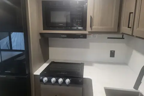 Clean 2025 Bunkhouse RV – Delivered,  Setup & Fully Stocked